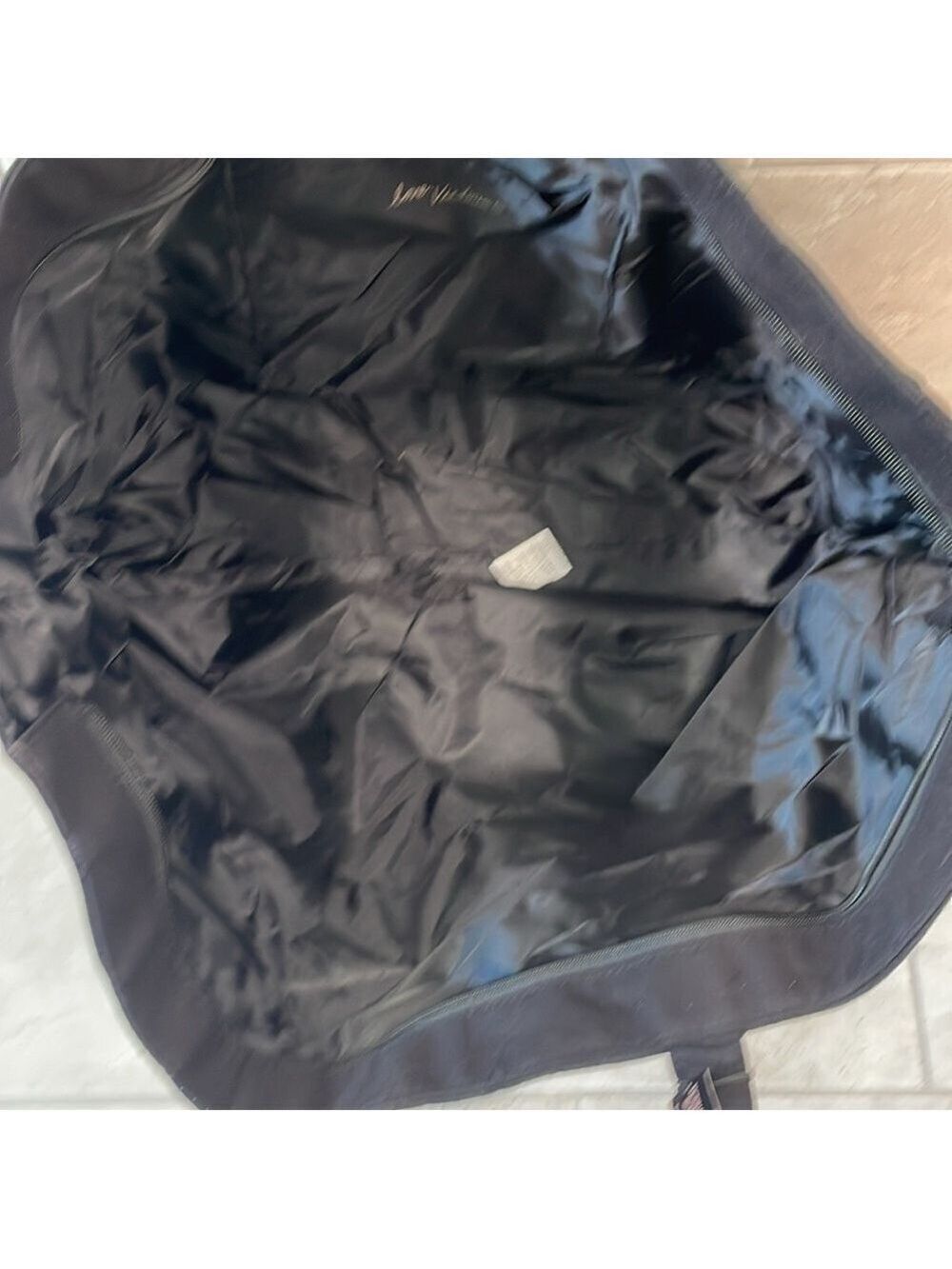 Victoria’s Secret NWT extra large black and red sequin travel tote - Picture 5 of 7